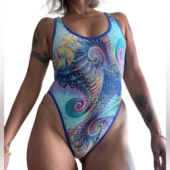 Psychedelic art bathing suit size M - Picture 1 of 6